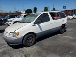 Toyota Vehiculos salvage en venta: 2002 Toyota Sienna CE