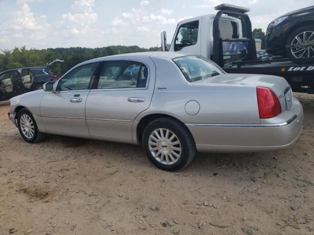 2004 Lincoln Town Car Executive