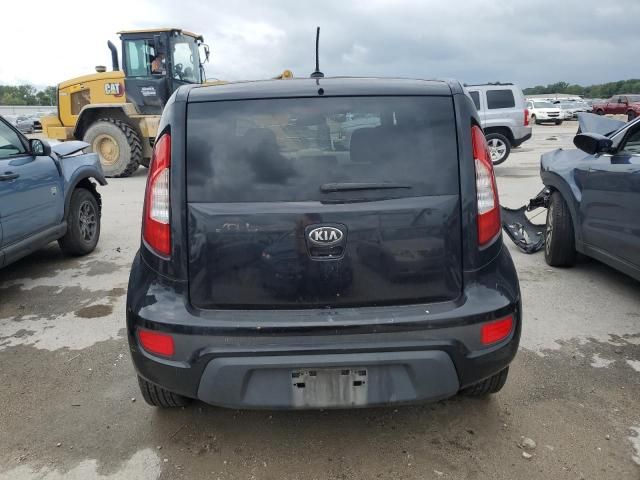 2013 KIA Soul +