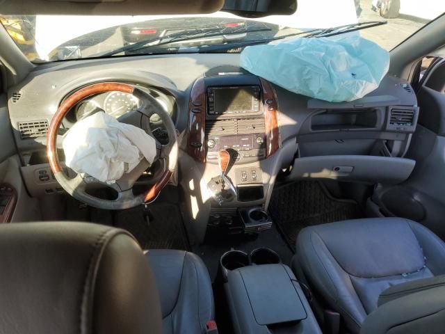 2004 Toyota Sienna XLE