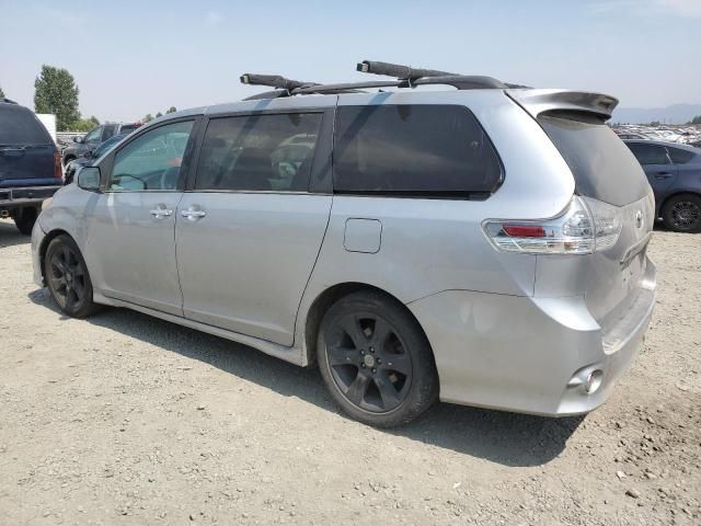 2013 Toyota Sienna Sport