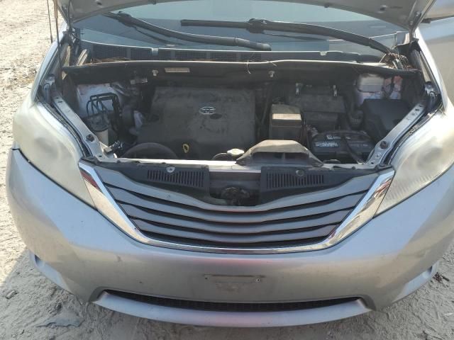 2013 Toyota Sienna XLE