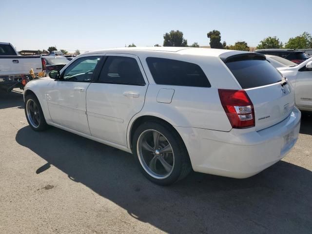 2006 Dodge Magnum SE