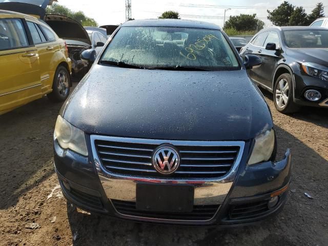 2007 Volkswagen Passat 2.0T Luxury Leather