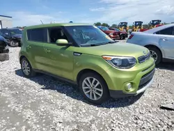 KIA Vehiculos salvage en venta: 2017 KIA Soul +