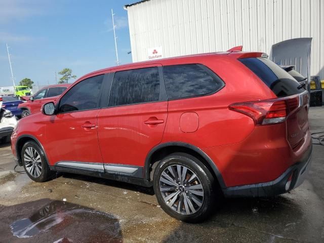 2019 Mitsubishi Outlander SE