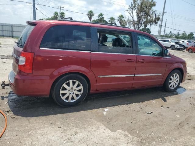 2012 Chrysler Town & Country Touring L