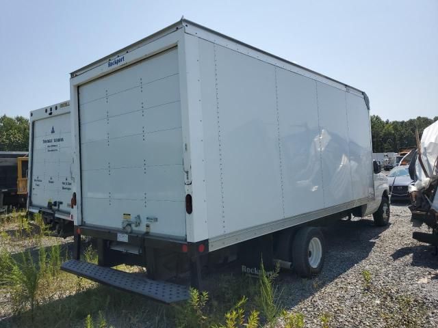 2021 Ford Econoline E450 Super Duty Cutaway Van