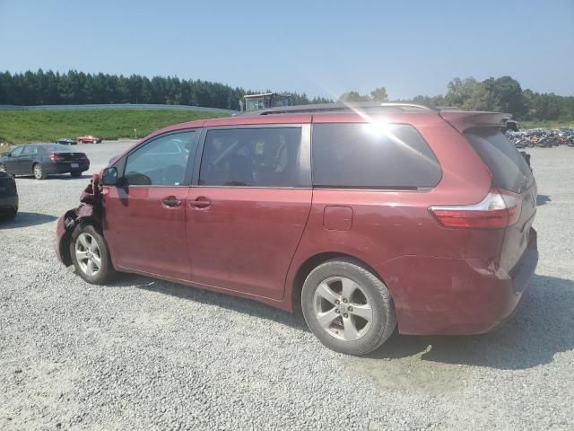 2015 Toyota Sienna LE