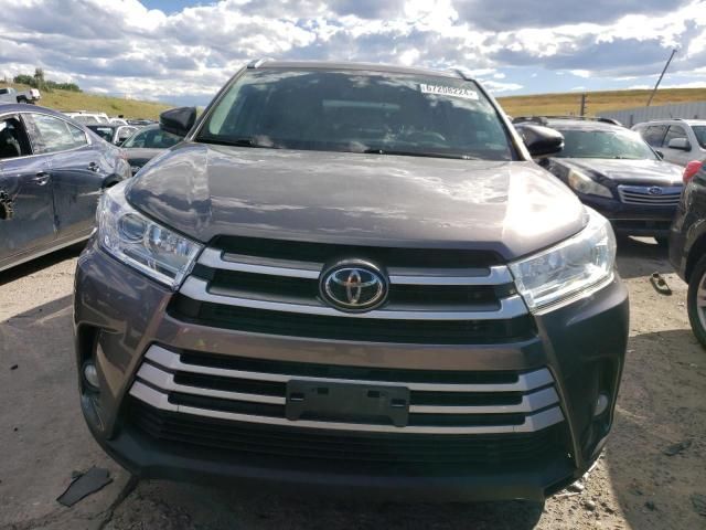 2019 Toyota Highlander SE