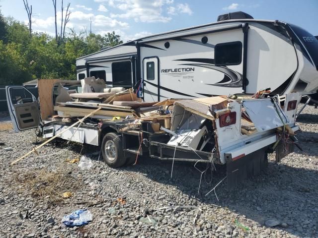 2023 Ford Econoline E450 Super Duty Cutaway Van