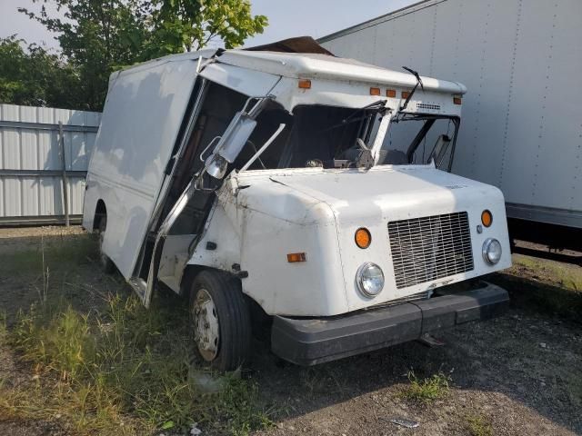 2004 Freightliner Chassis M Line WALK-IN Van