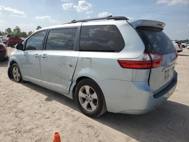 2016 Toyota Sienna LE