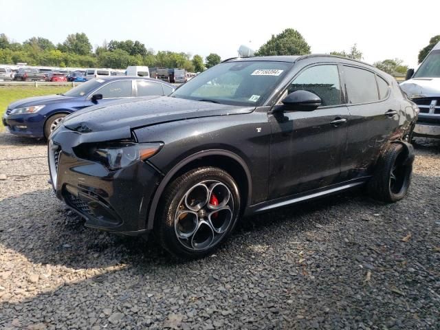 2024 Alfa Romeo Stelvio TI