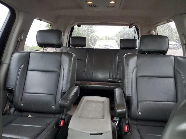 2004 Nissan Armada SE