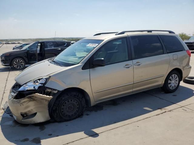 2010 Toyota Sienna CE