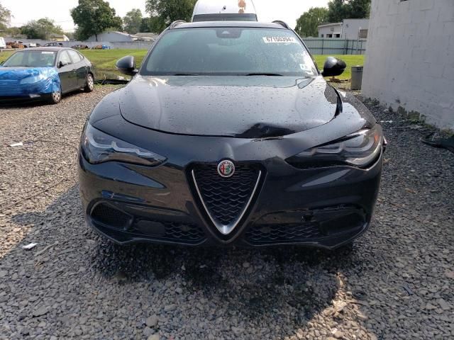 2024 Alfa Romeo Stelvio TI