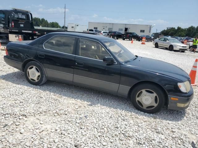 1999 Lexus LS 400