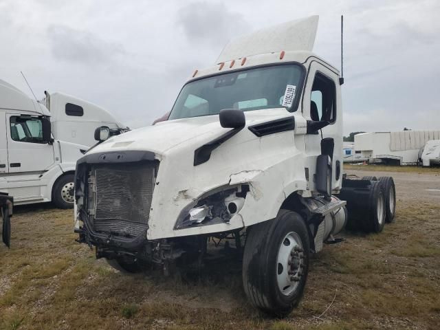 2023 Freightliner Cascadia 126