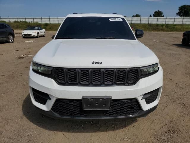 2023 Jeep Grand Cherokee Laredo