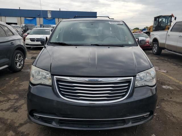 2012 Chrysler Town & Country Touring L