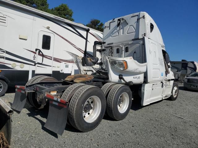 2015 Freightliner Cascadia 125