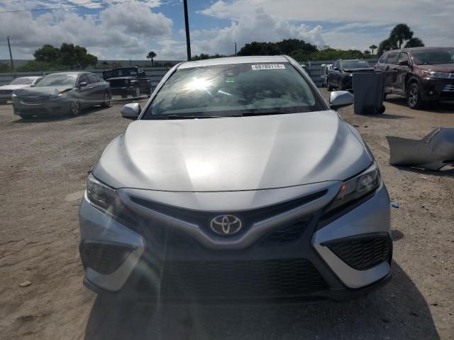 2021 Toyota Camry SE