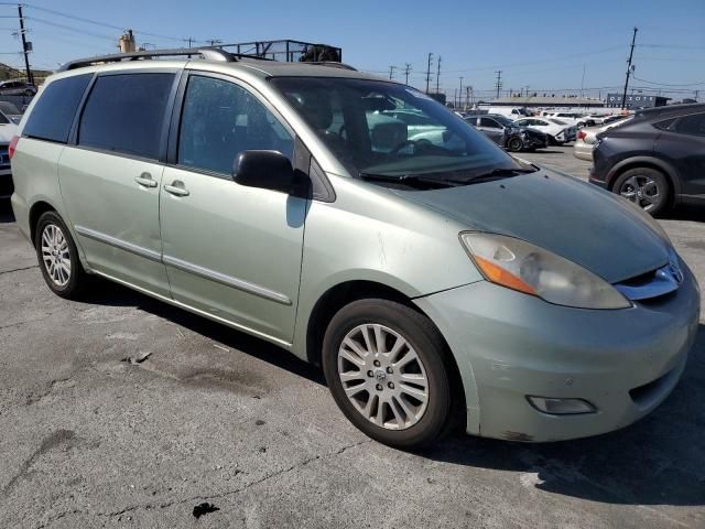 2010 Toyota Sienna XLE