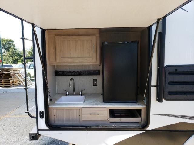 2020 Coachmen Freedom EX