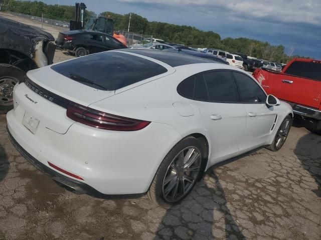 2018 Porsche Panamera 4