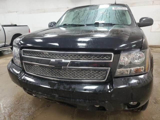 2014 Chevrolet Suburban K1500 LTZ