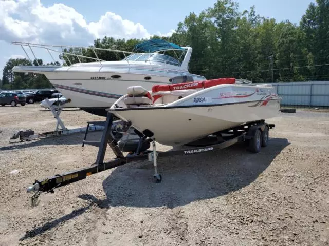 2005 Suntracker Partybarge