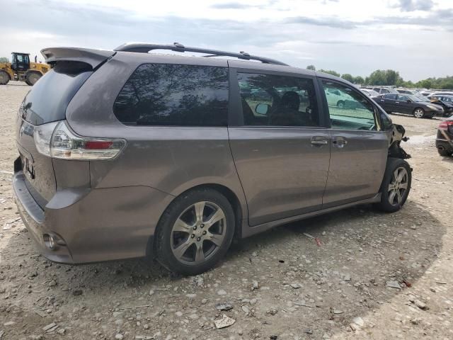 2017 Toyota Sienna SE