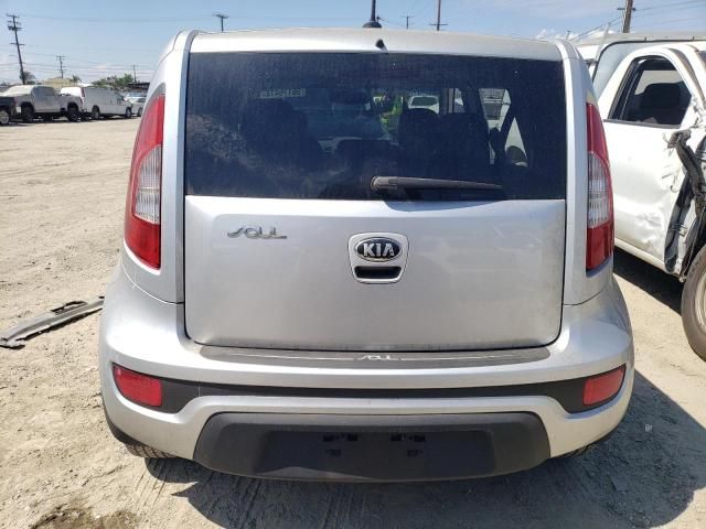 2013 KIA Soul +