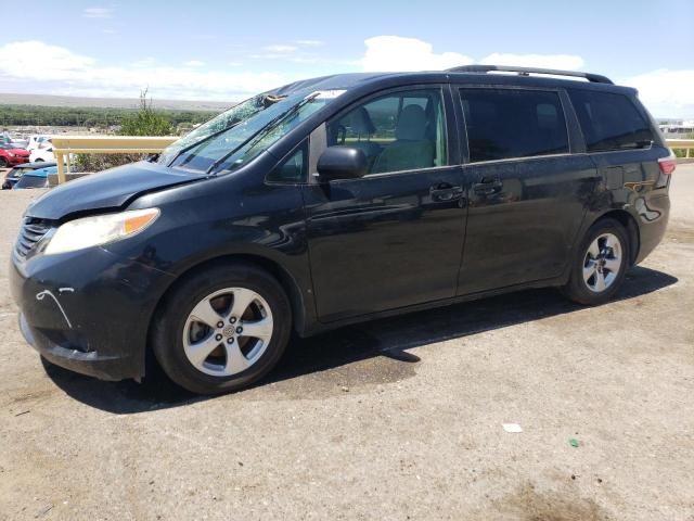 2015 Toyota Sienna LE