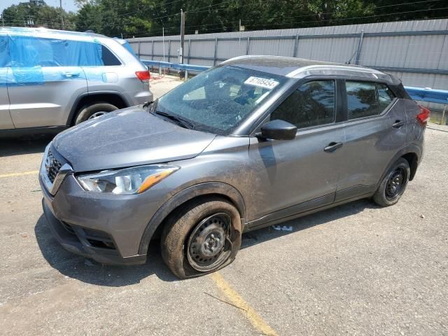 2018 Nissan Kicks S