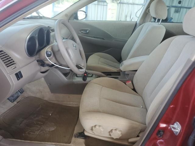 2004 Nissan Altima Base