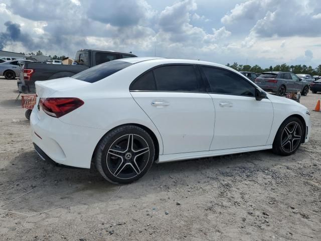 2021 Mercedes-Benz A 220