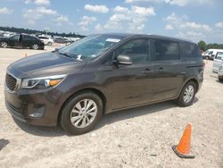 Carros dañados por inundaciones a la venta en subasta: 2016 KIA Sedona LX