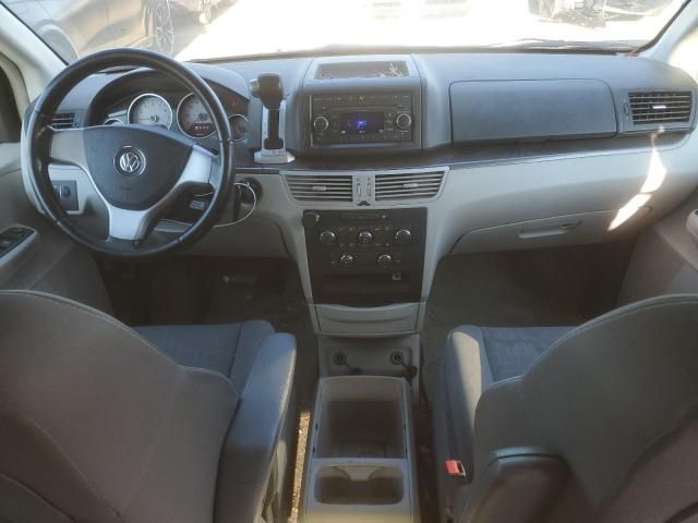 2009 Volkswagen Routan SE