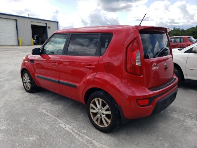 2013 KIA Soul +