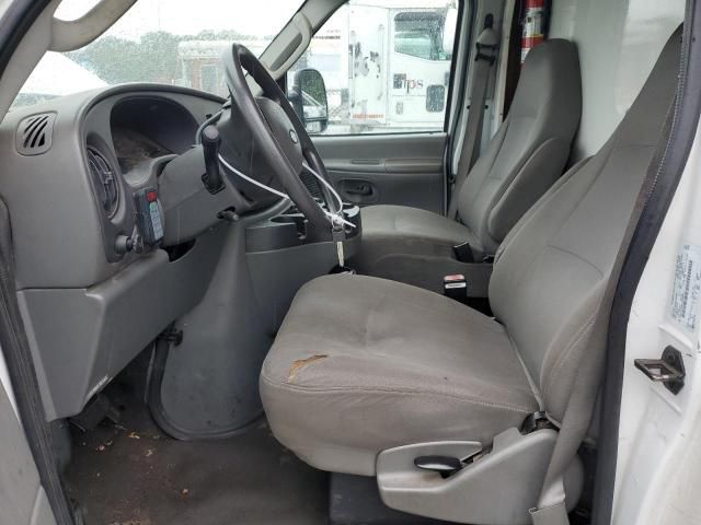 2006 Ford Econoline E450 Super Duty Cutaway Van