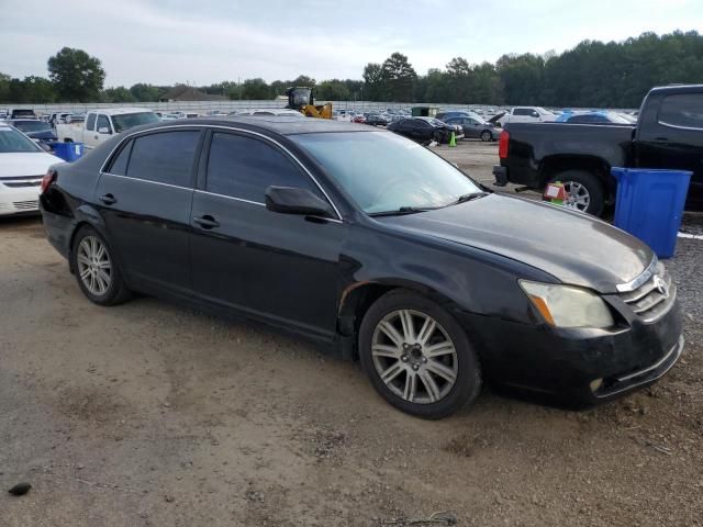 2005 Toyota Avalon XL