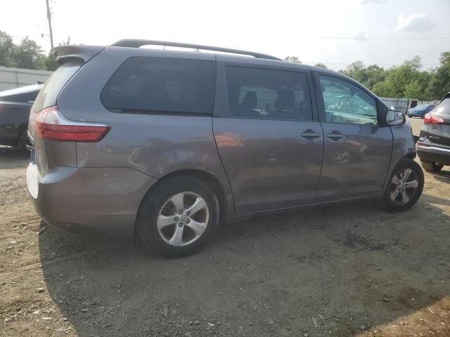 2015 Toyota Sienna LE