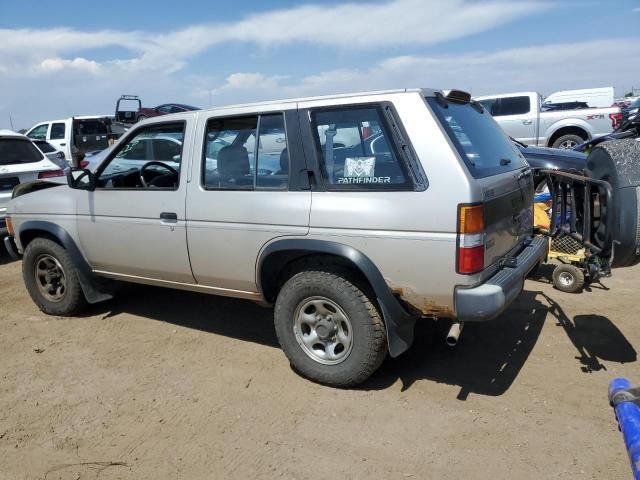 1995 Nissan Pathfinder LE