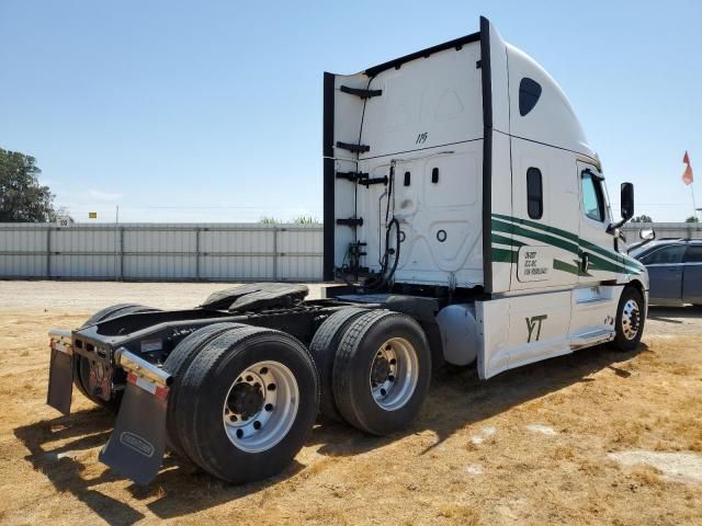 2021 Freightliner Cascadia 126