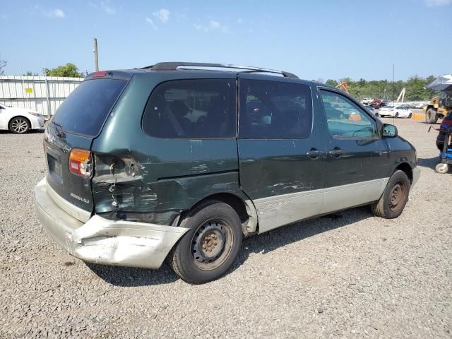 1999 Toyota Sienna LE