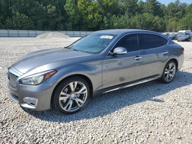 2017 Infiniti Q70 3.7