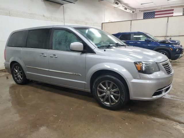 2015 Chrysler Town & Country S