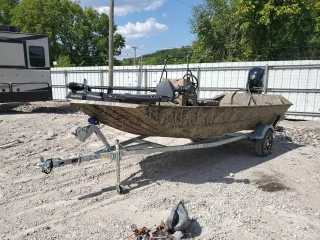 2023 Lowe Boat With Trailer